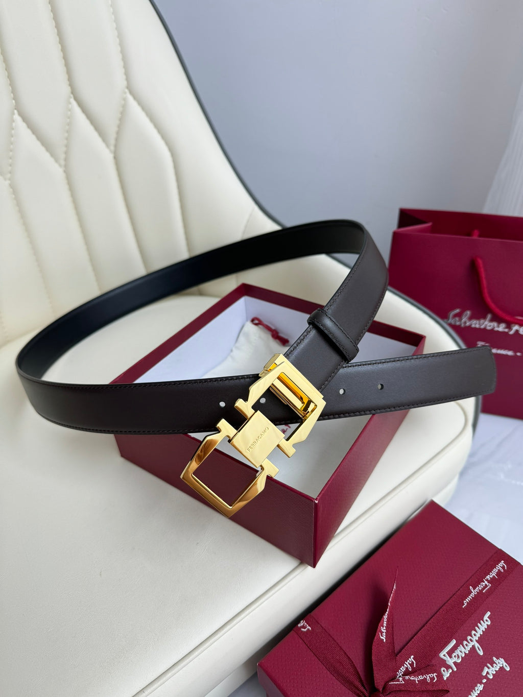 Ferragamo Reversible Leather Belt 3.5cm with Polished Brass Buckle
