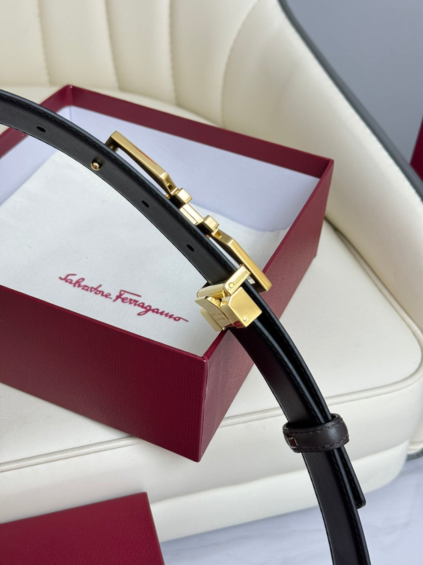 Ferragamo Reversible Leather Belt 3.5cm with Polished Brass Buckle