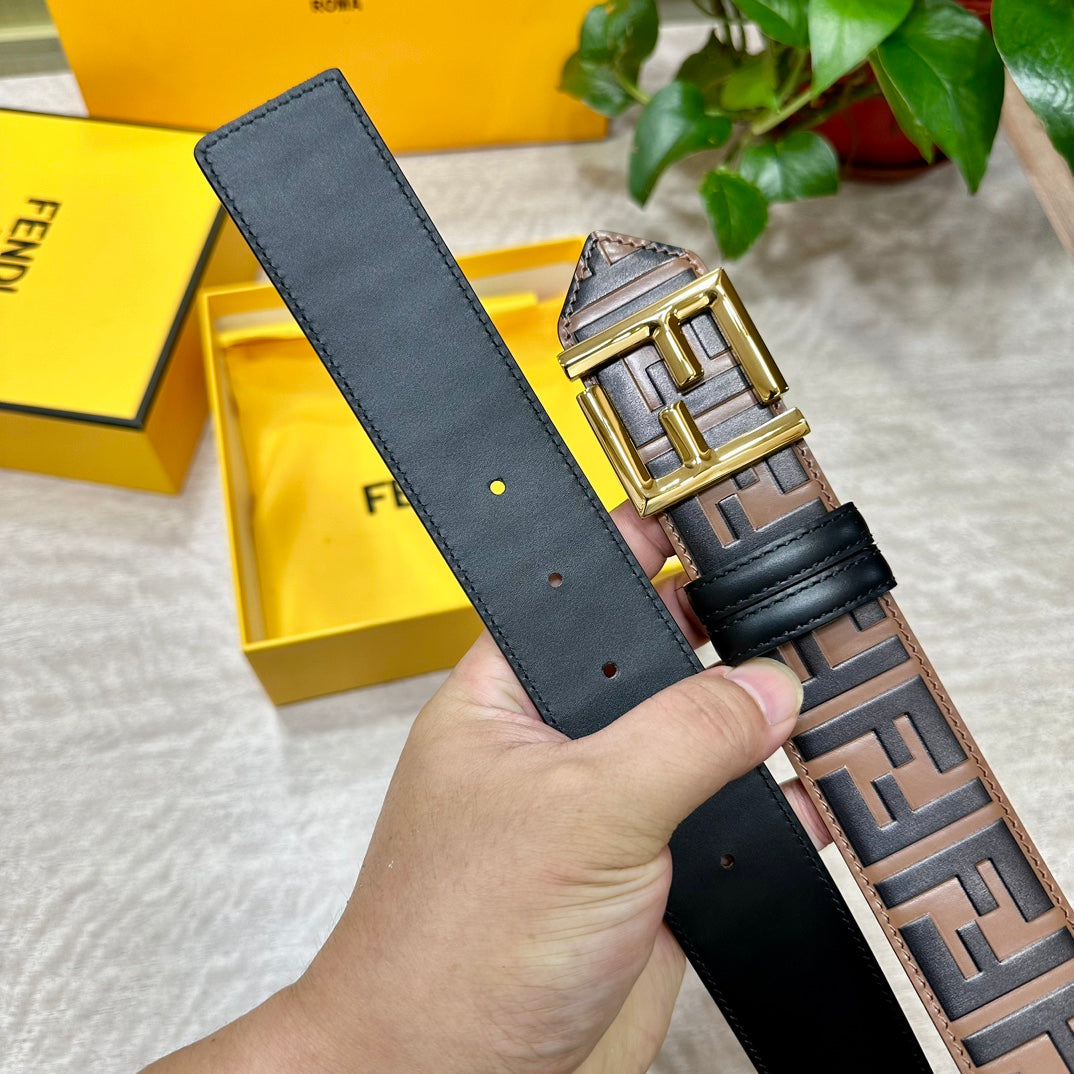 Pre-Owned FENDI FF Logo Wide Leather Belt 40mm