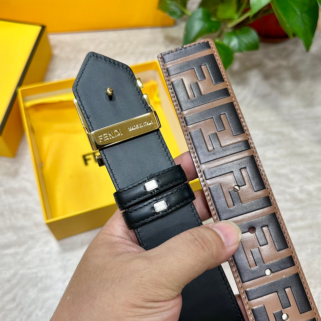 Pre-Owned FENDI FF Logo Wide Leather Belt 40mm