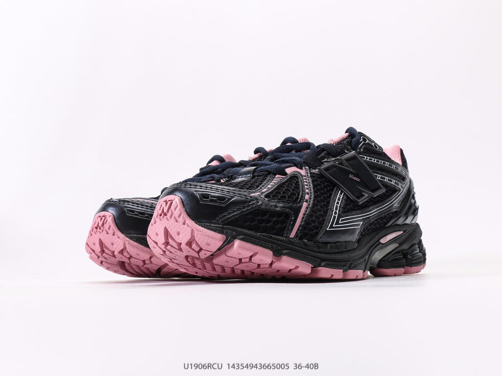 Pre-Owned New Balance M1906 Series Sneakers