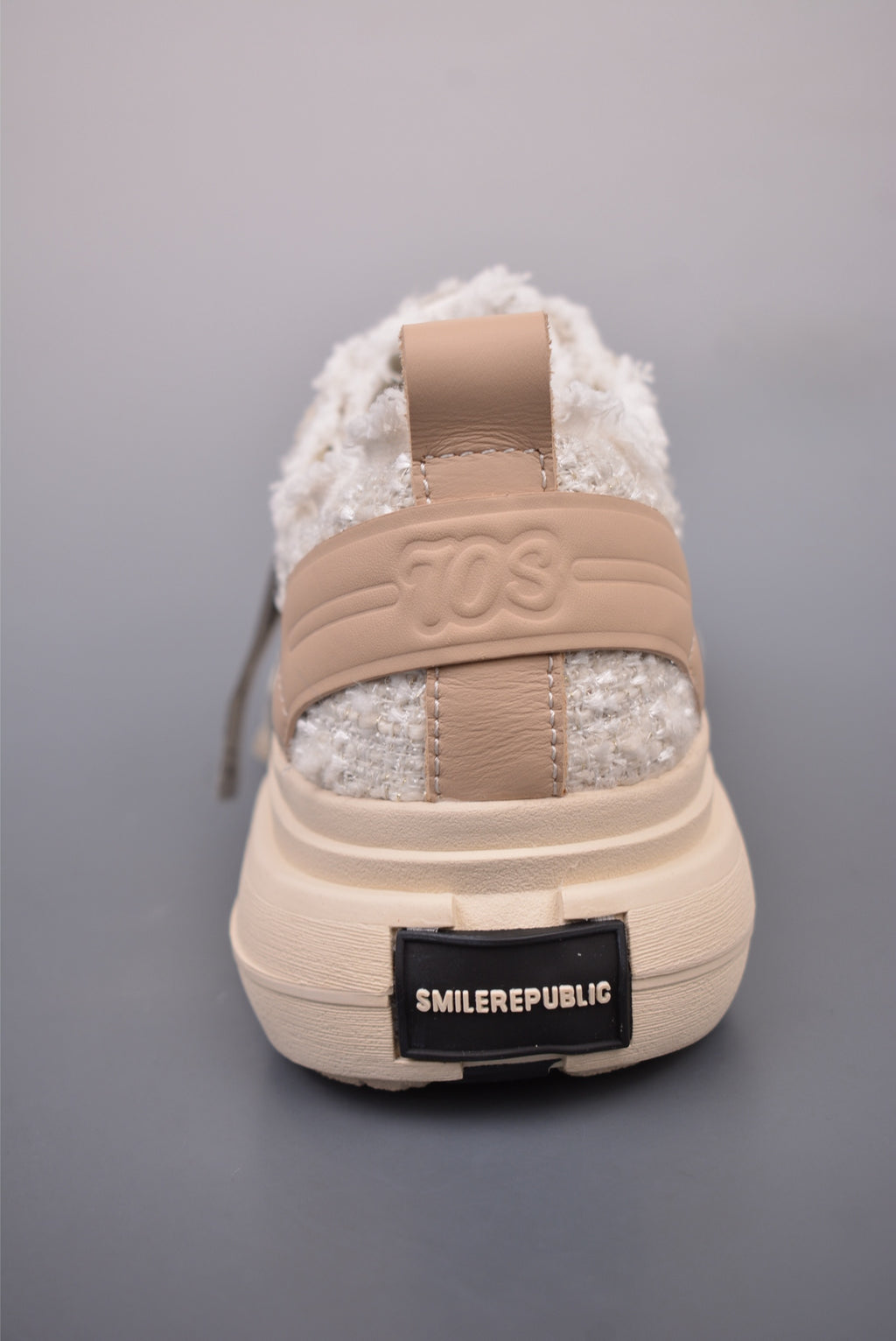 Pre-Owned SMILE REPUBLIC Galaxy-Inspired Canvas Sneakers with 4cm Platform Sole