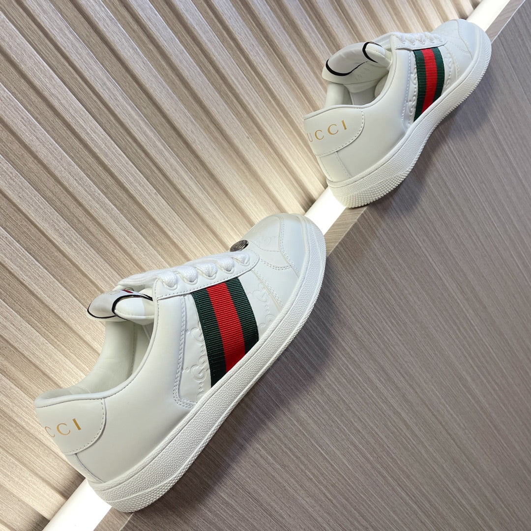 Pre-Owned Gucci Ace Sneakers with Signature Web Stripe