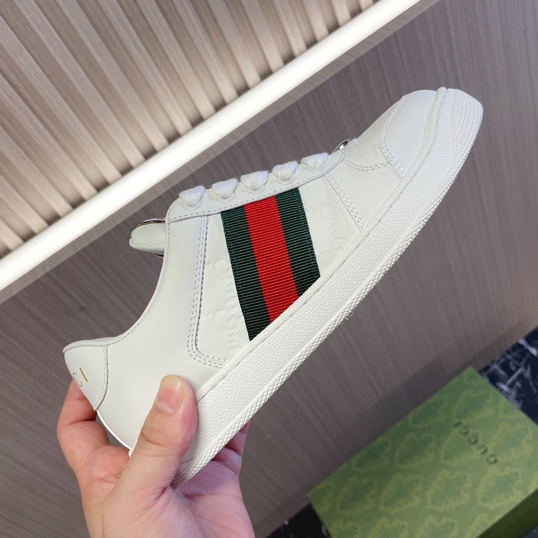 Pre-Owned Gucci Ace Sneakers with Signature Web Stripe