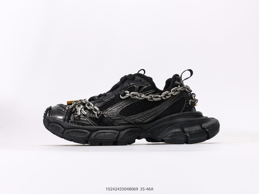 Pre-Owned Balenciaga 3XL Sneakers with Chain Detailing