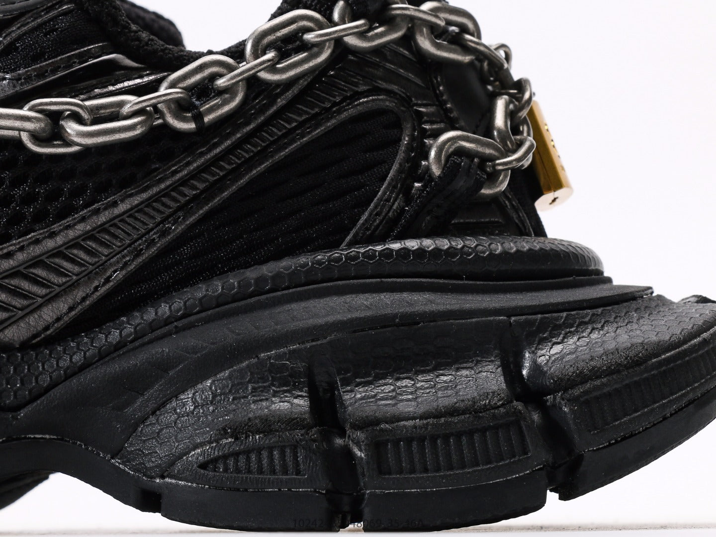 Pre-Owned Balenciaga 3XL Sneakers with Chain Detailing