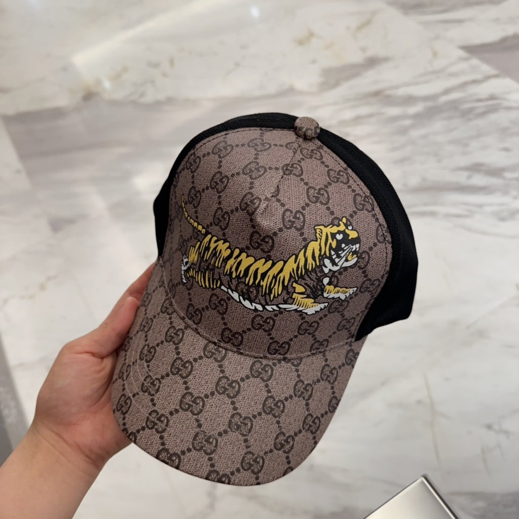 Pre-Owned Gucci Monogram Mesh Cap with Embroidered Logo