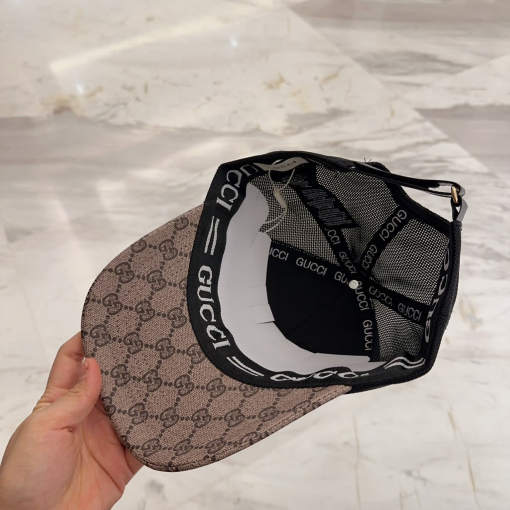 Pre-Owned Gucci Monogram Mesh Cap with Embroidered Logo