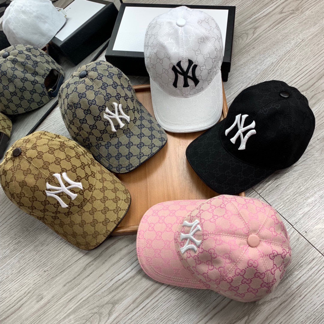 Pre-Owned Gucci × NY Yankees Collaboration Baseball Cap