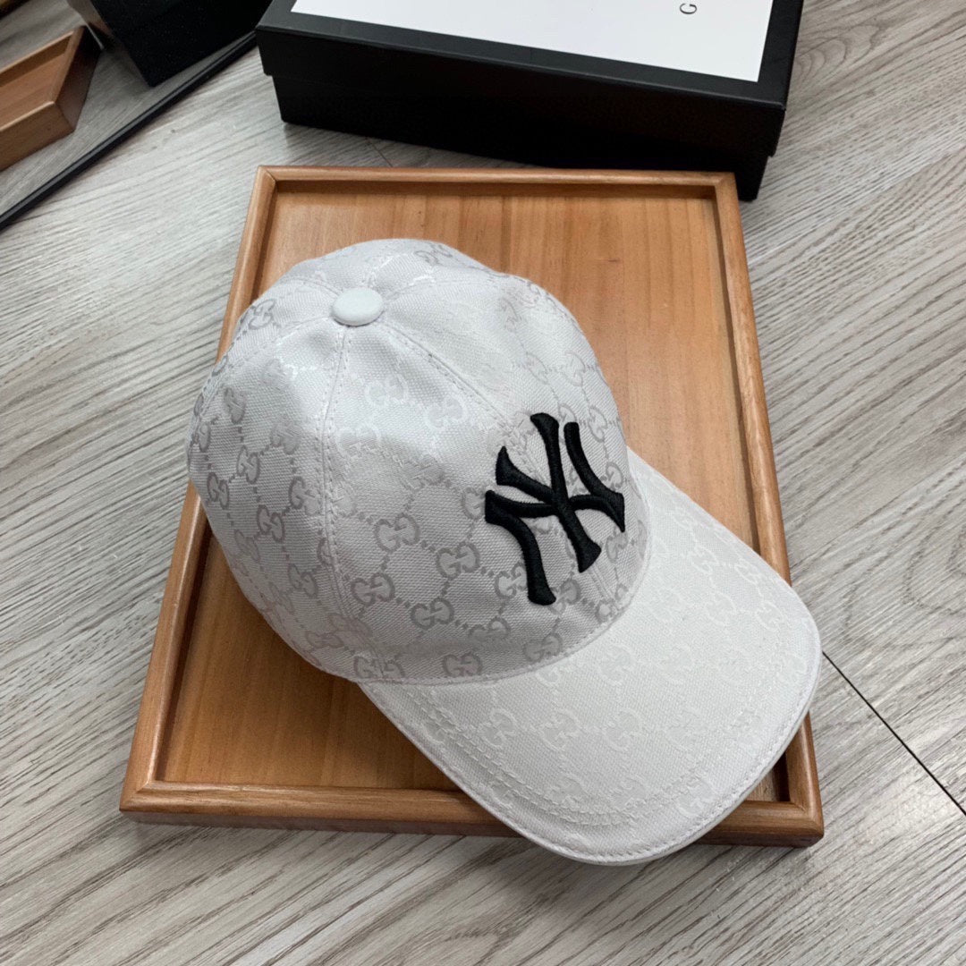 Pre-Owned Gucci × NY Yankees Collaboration Baseball Cap