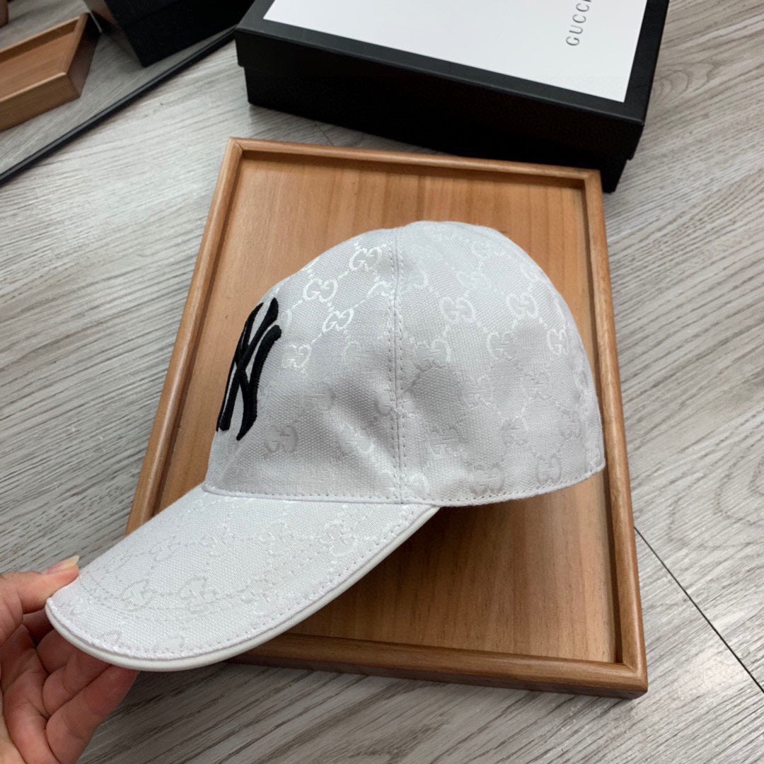 Pre-Owned Gucci × NY Yankees Collaboration Baseball Cap