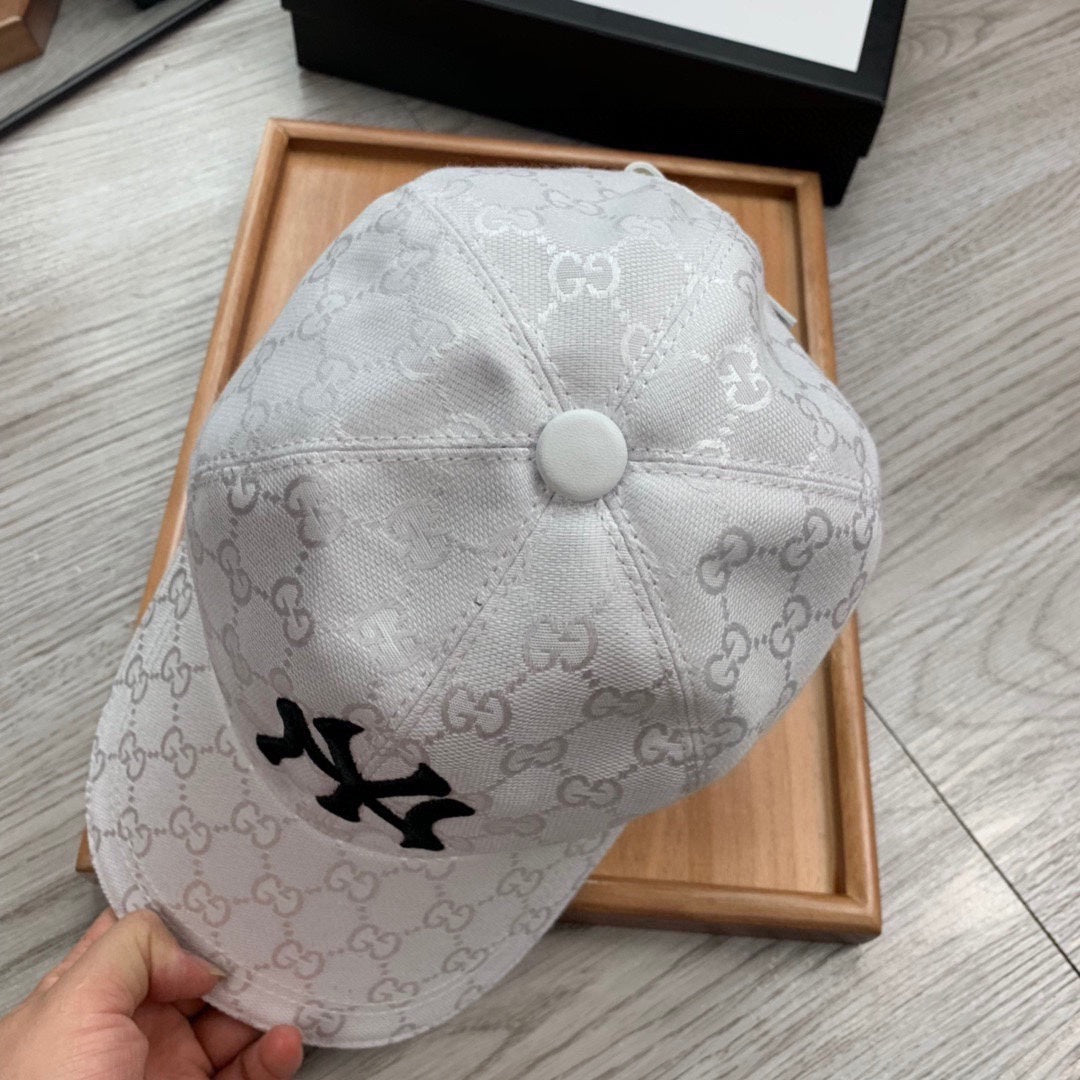 Pre-Owned Gucci × NY Yankees Collaboration Baseball Cap