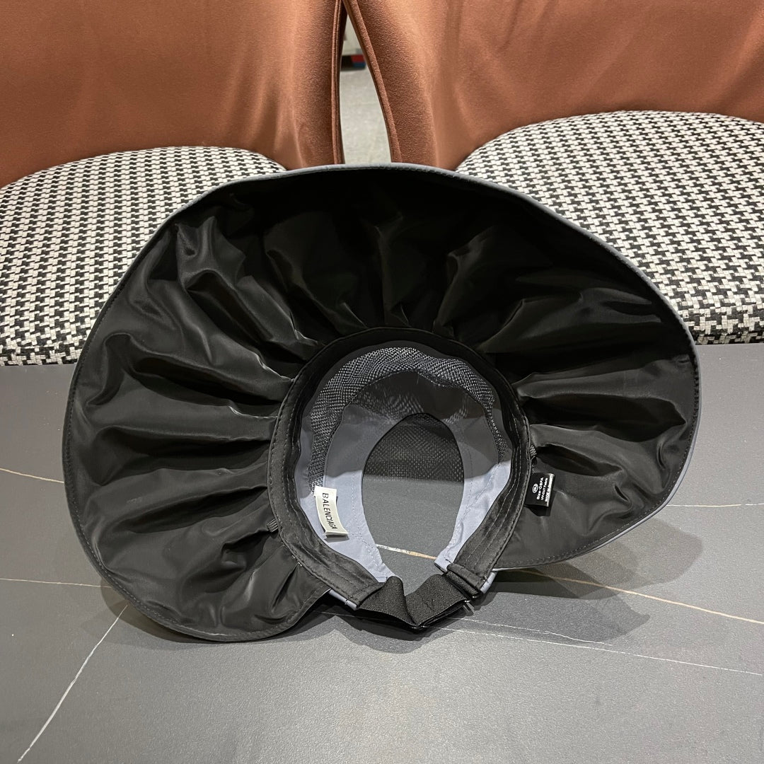 Pre-Owned Balenciaga Summer Wide Brim Sun Hat