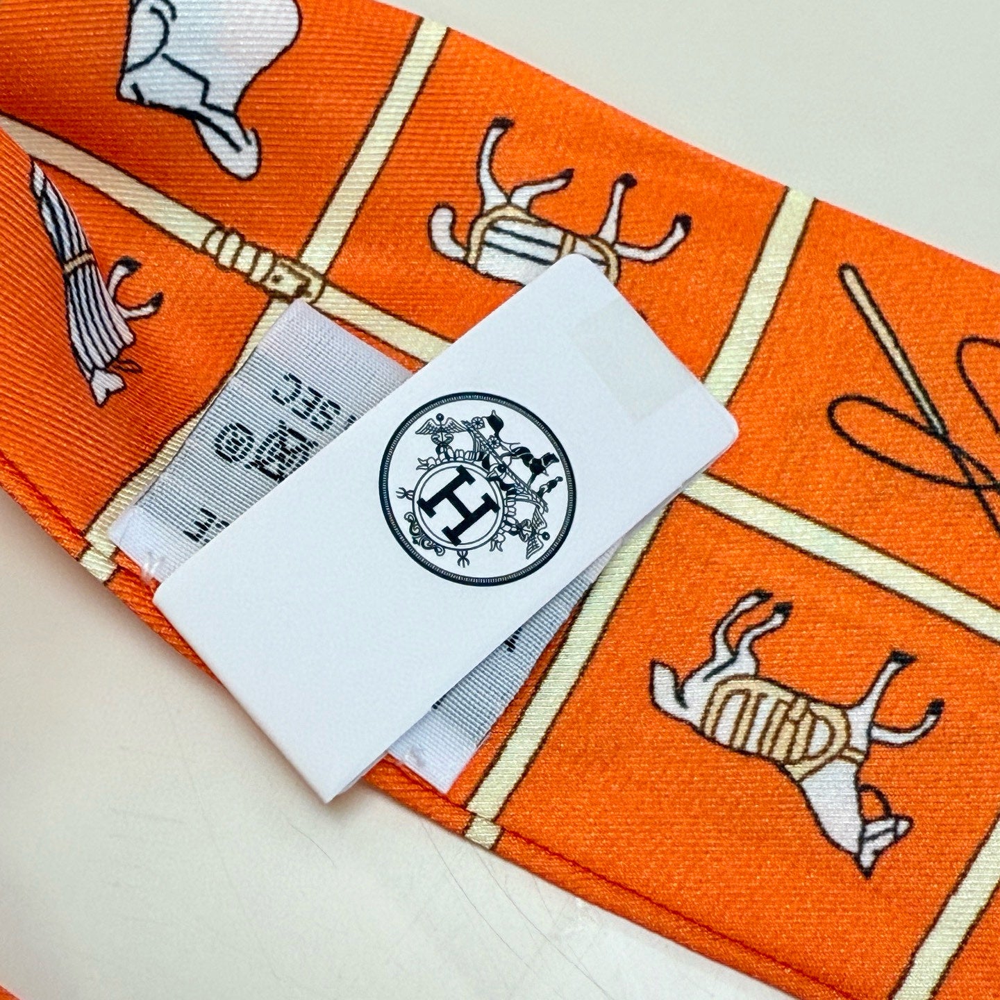 Pre-Owned Hermès Twilly Scarf – Double Use Hair Ribbon & Bag Accessory