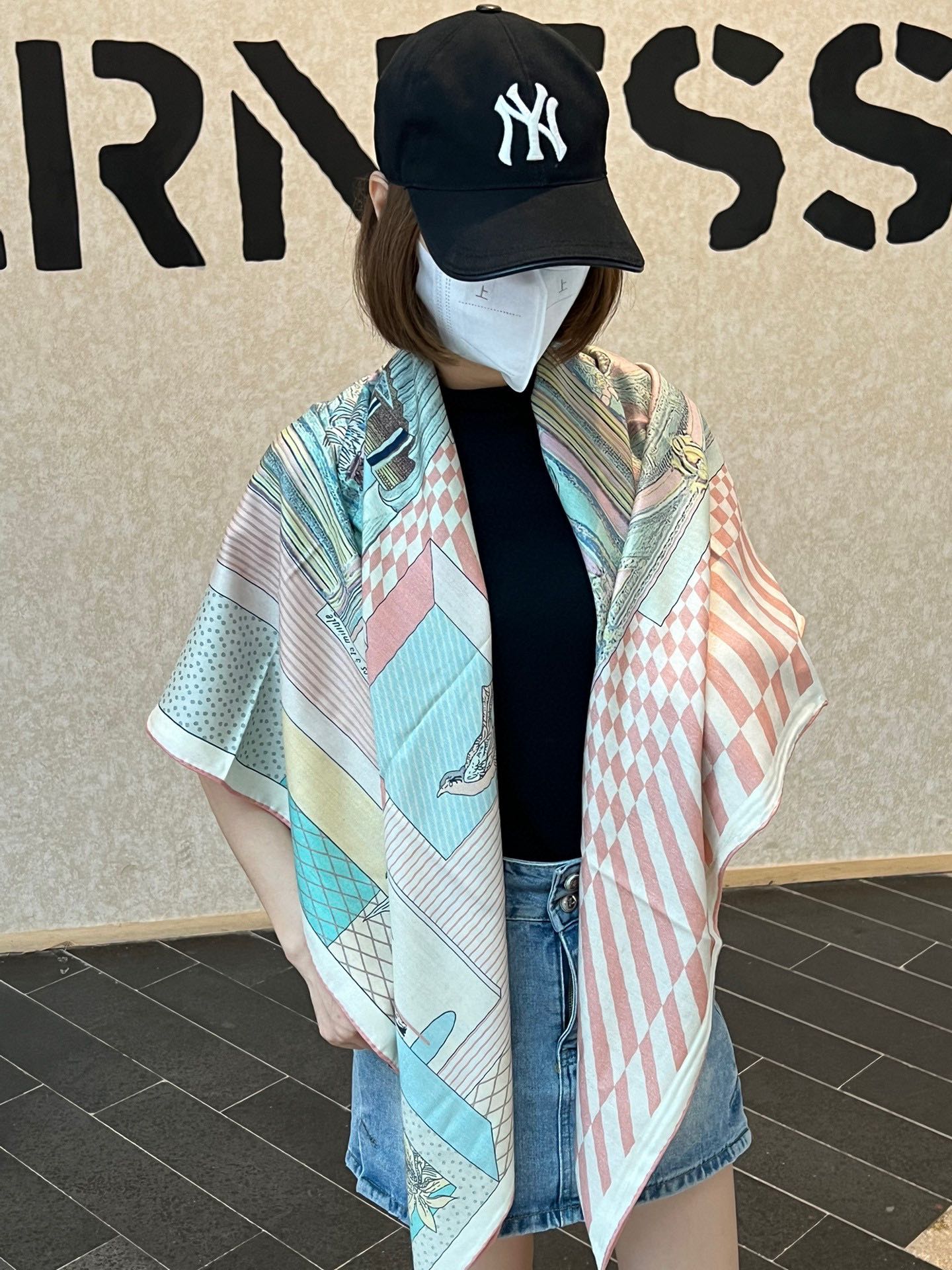 Pre-Owned Hermès Double-Sided Silk Scarf 140×140cm