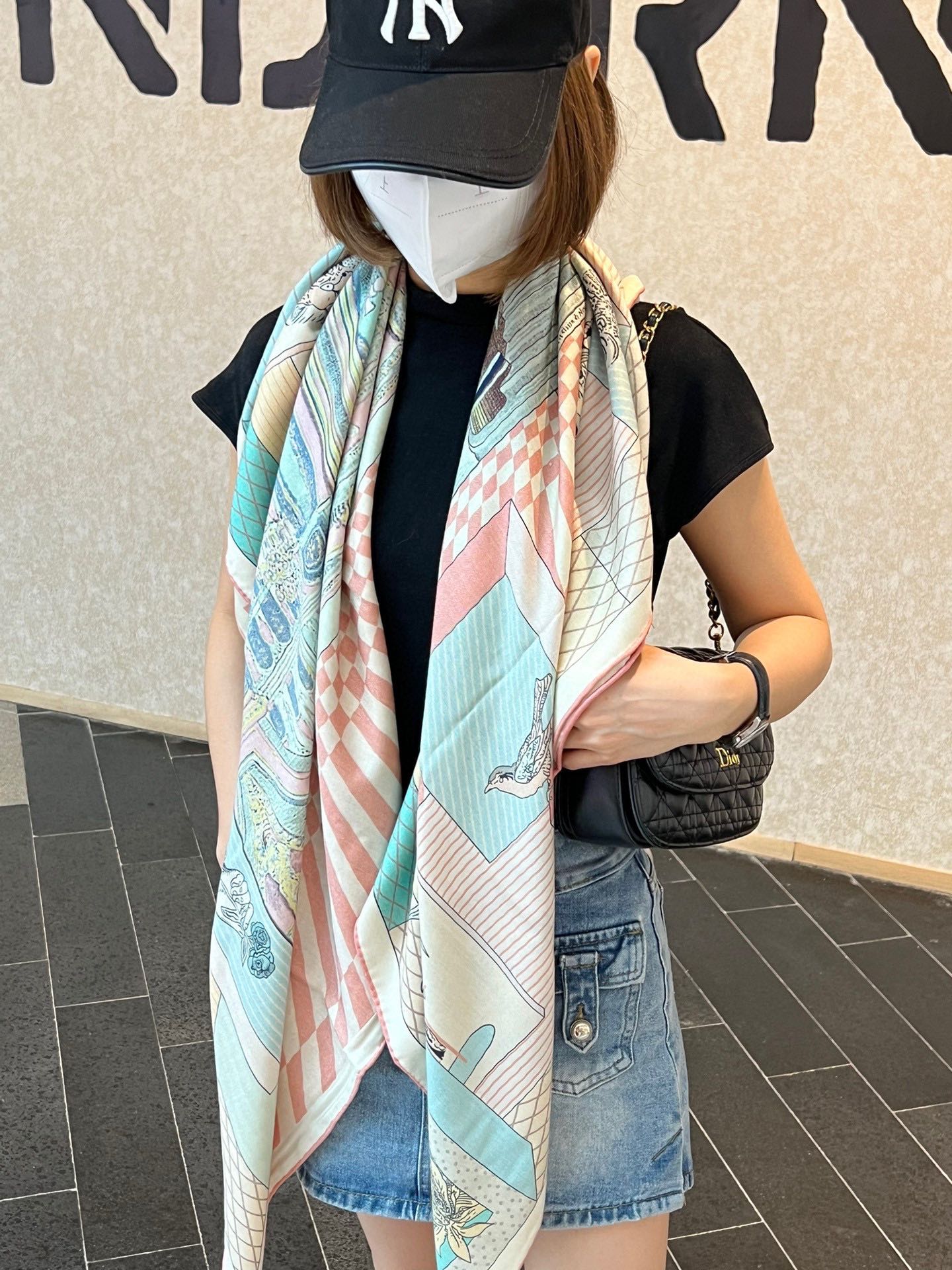 Pre-Owned Hermès Double-Sided Silk Scarf 140×140cm