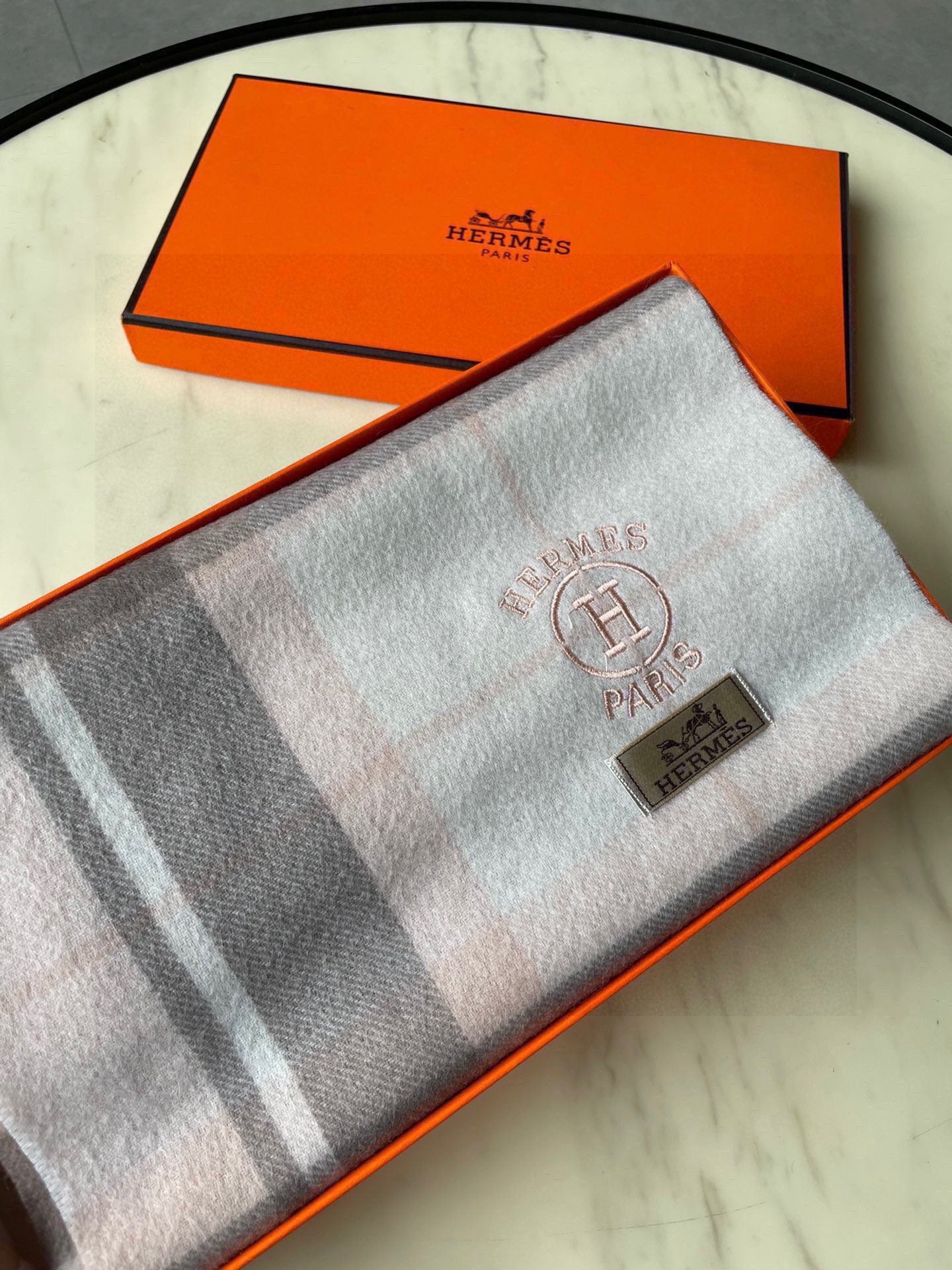 Pre-Owned Hermès Women’s Colorblock Cashmere-Blend Scarf