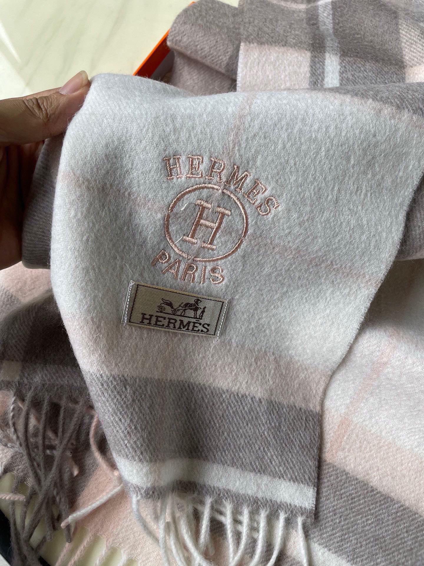 Pre-Owned Hermès Women’s Colorblock Cashmere-Blend Scarf