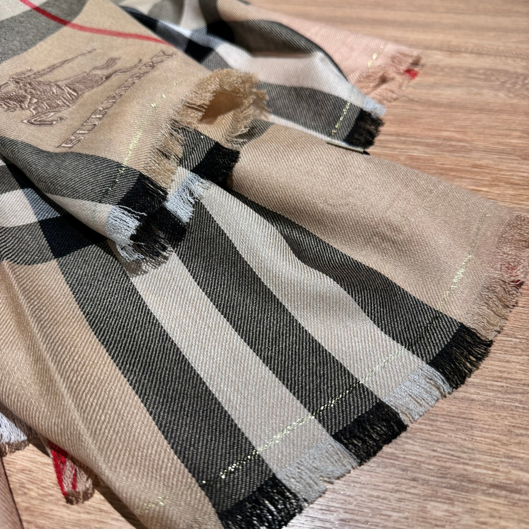 Pre-Owned Burberry Classic Vintage Check Scarf – Beige Cashmere Blend