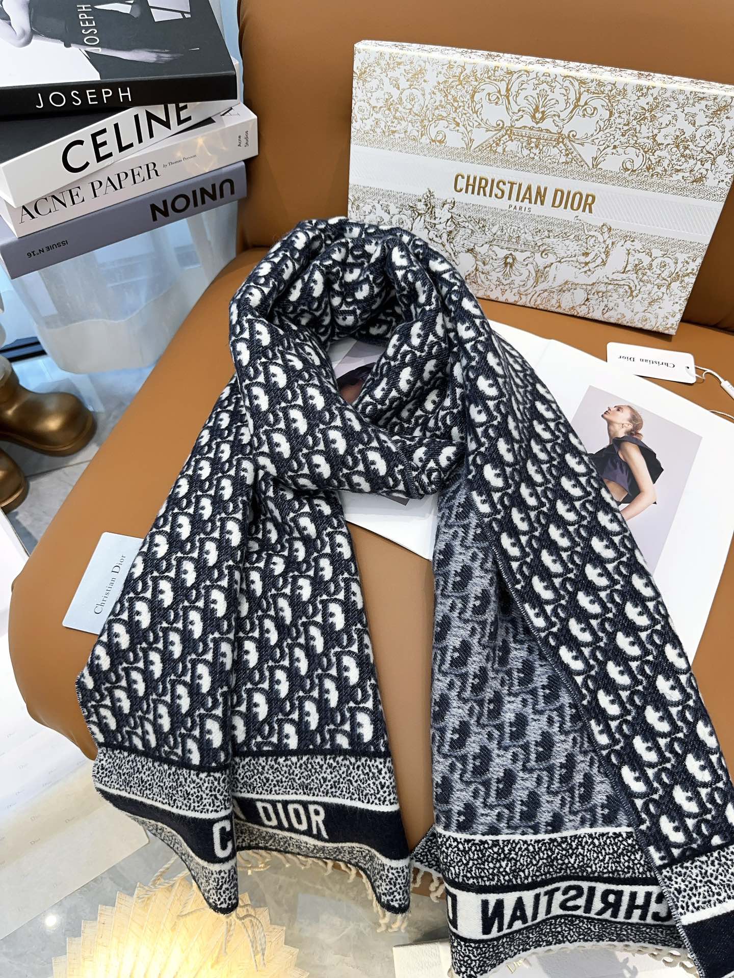 Pre-Owned Dior Oblique Wool-Cashmere Long Scarf – Grey & Blue