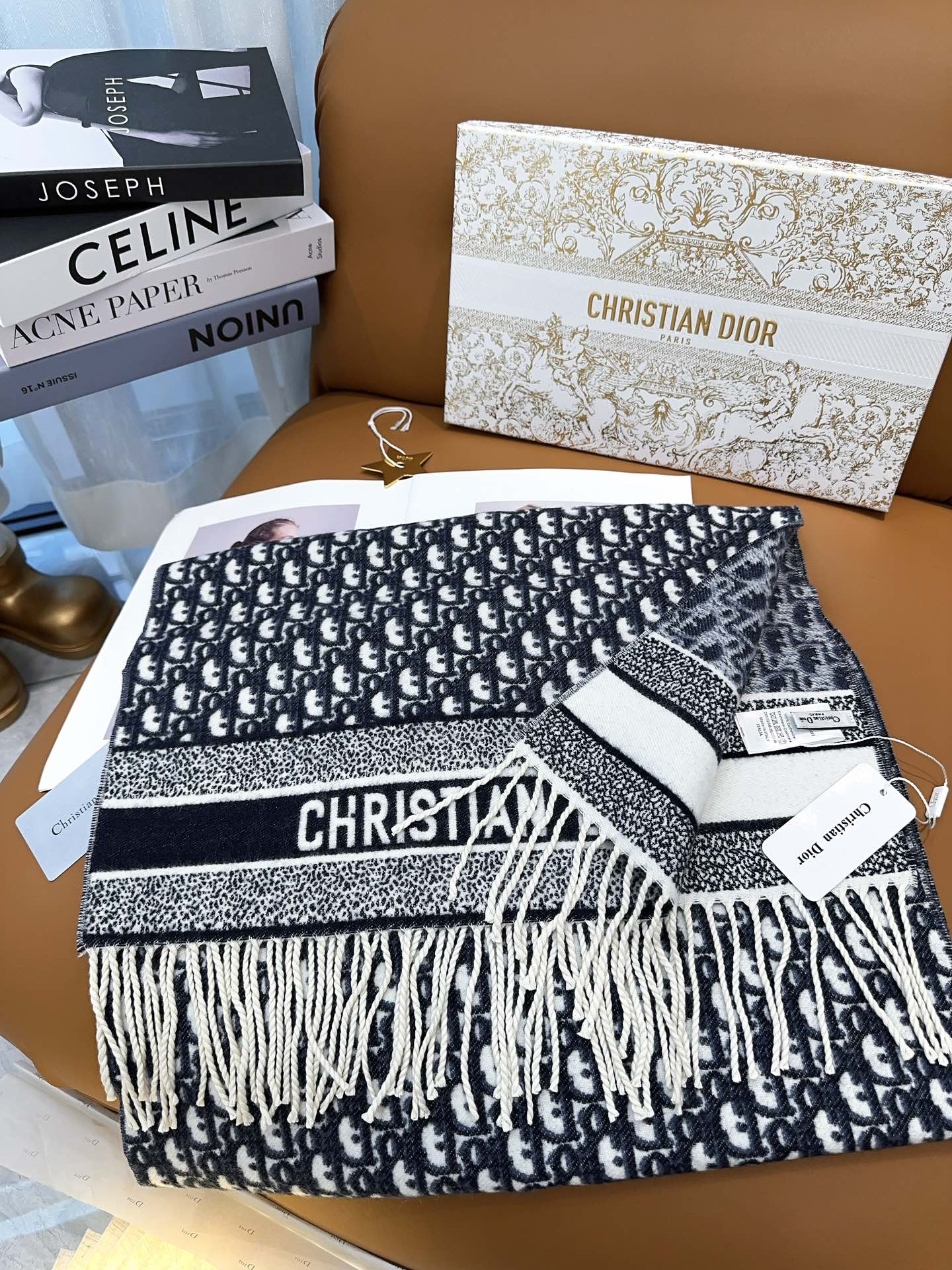 Pre-Owned Dior Oblique Wool-Cashmere Long Scarf – Grey & Blue