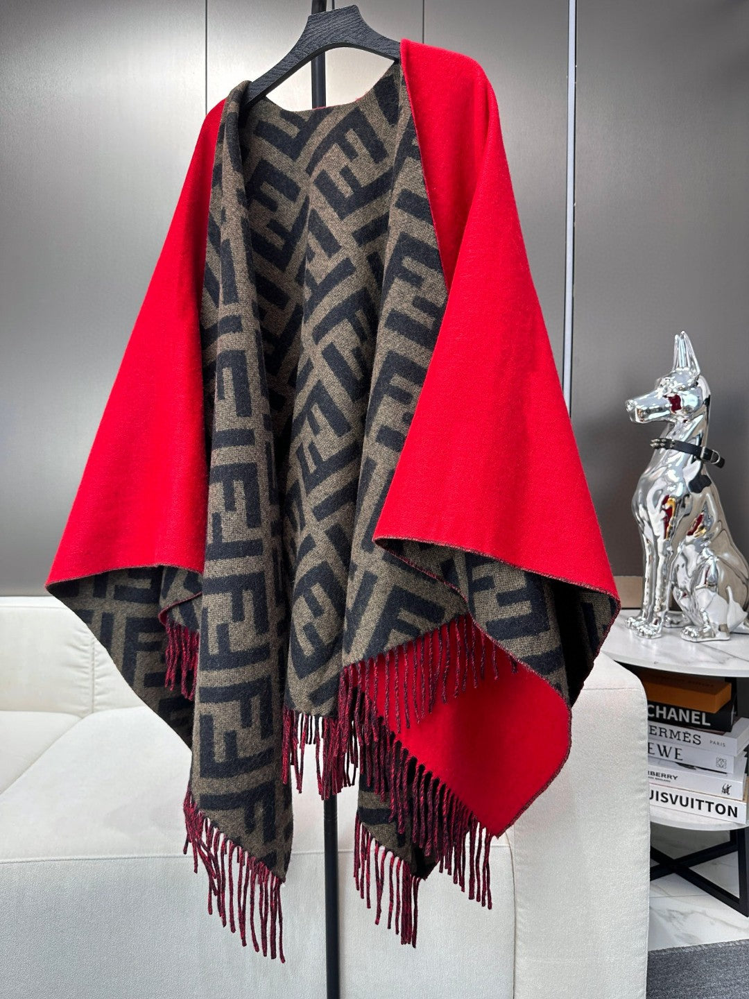 Pre-Owned Fendi FF Monogram Reversible Wool-Cashmere Shawl – Red & Grey