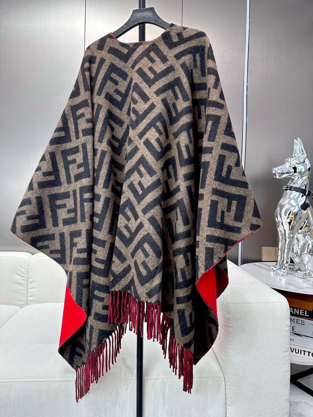 Pre-Owned Fendi FF Monogram Reversible Wool-Cashmere Shawl – Red & Grey