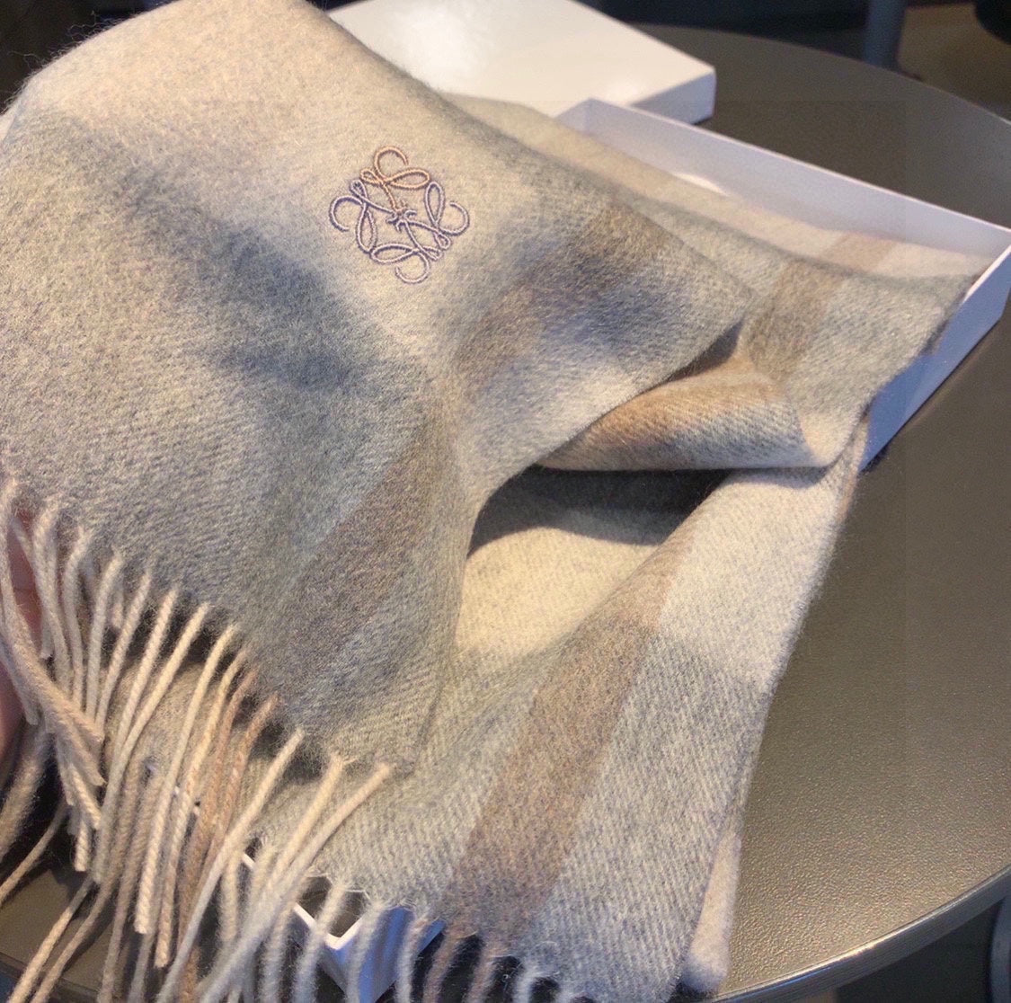 Pre-Owned LOEWE Checked Cashmere Scarf – Beige & Brown, 30×180cm