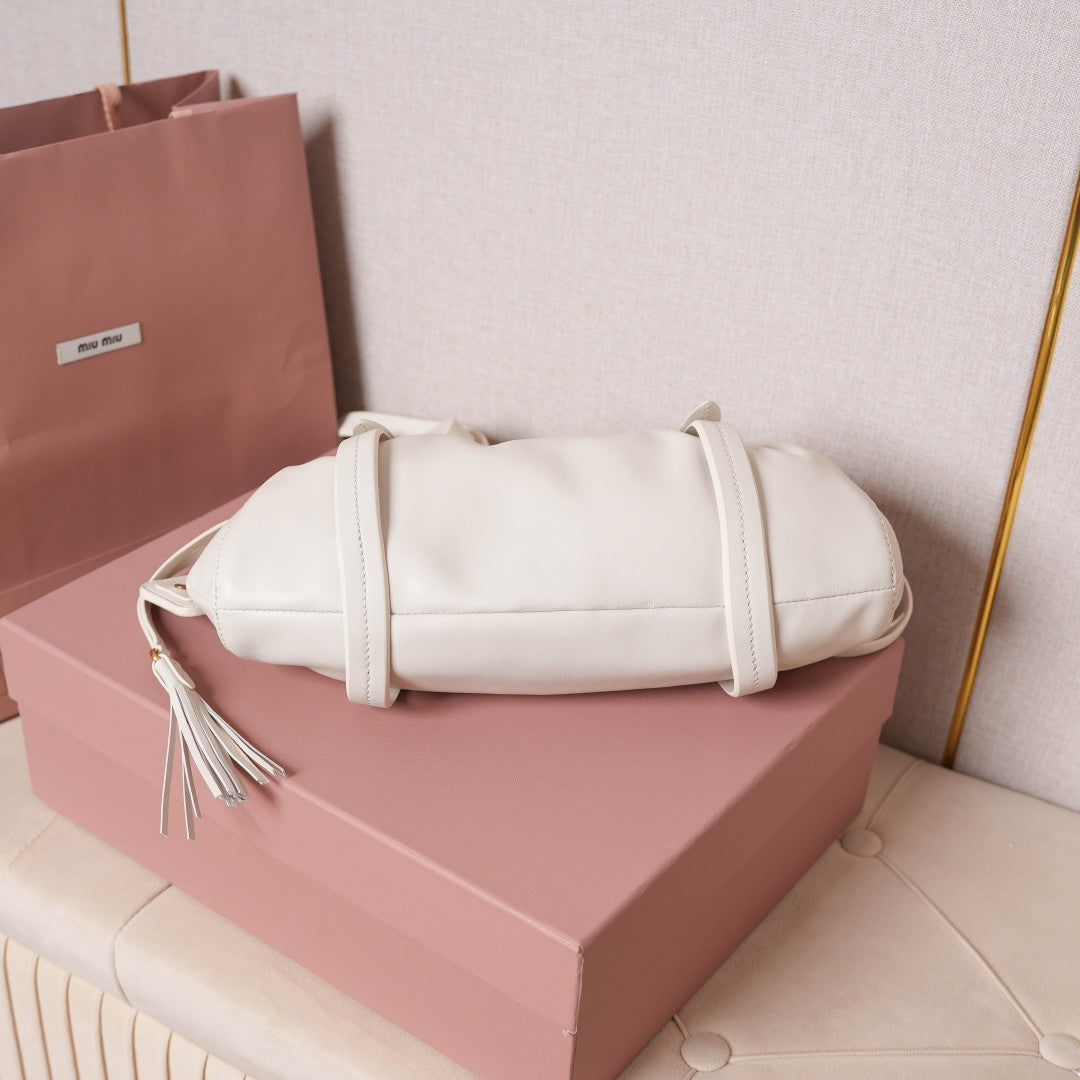 Pre-Owned Miu Miu Leather Hobo Bag – White Ruched Drawstring Design