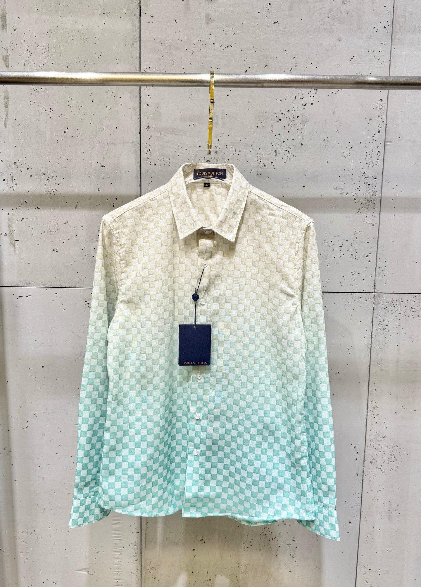 Pre-Owned LV Gradient Mosaic Shirt – Luxury Long-Sleeve Button-Up, Premium Fabric, Unisex
