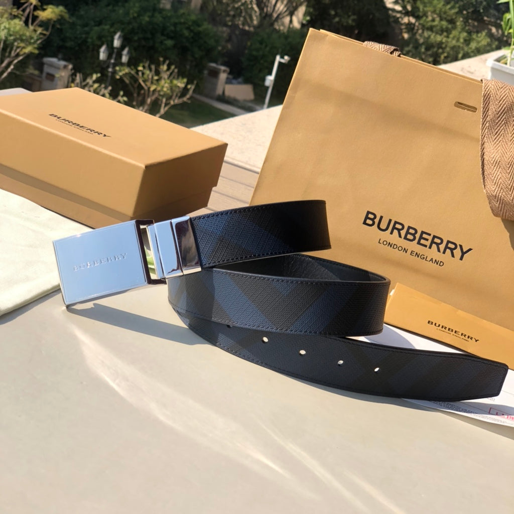 Pre-Owned Burberry Men’s London Check Reversible Leather Belt with TB Logo Buckle, 3.5cm Width