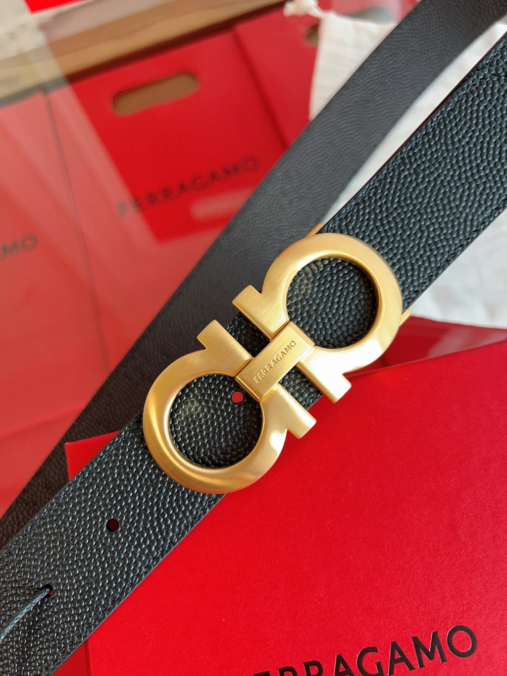 Pre-Owned Ferragamo Leather Belt 3.5cm Reversible Calfskin with Upgraded Gancini Buckle