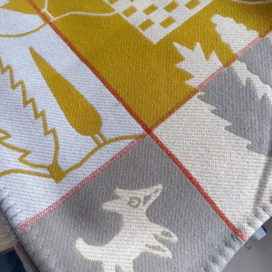 Pre-Owned Hermès Avalon Baby Blanket – Honey Yellow Cashmere Wool