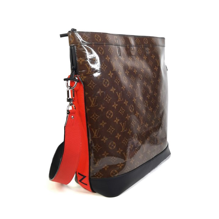 Pre-Owned Louis Vuitton Monogram Vernis Crystal Leather Shoulder Bag